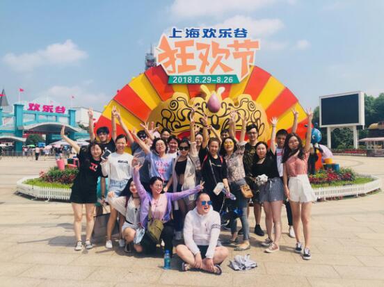 文軍營(yíng)銷上?？偣臼聵I(yè)一部團(tuán)建活動(dòng)